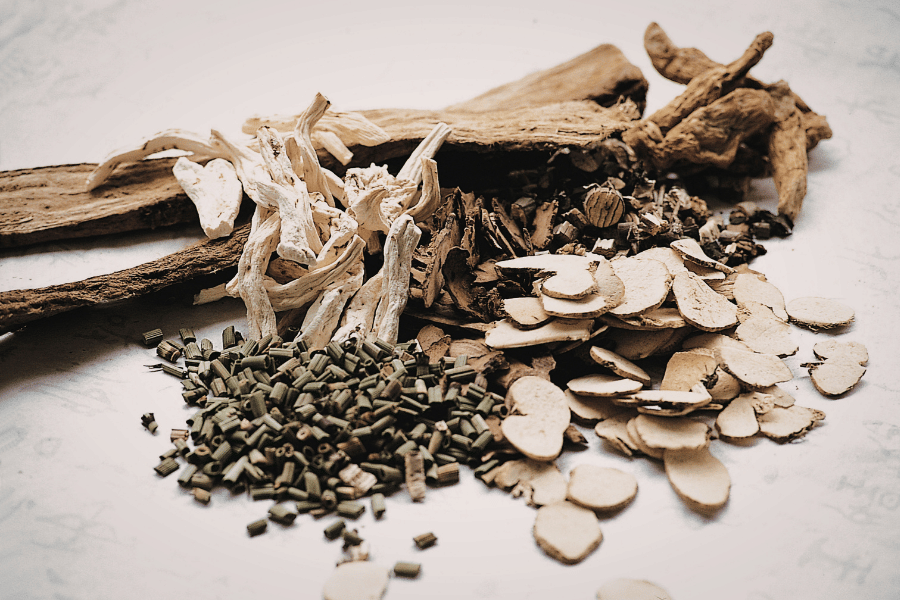 조선시대 약초꾼들의 삶과 희귀 약초의 가치