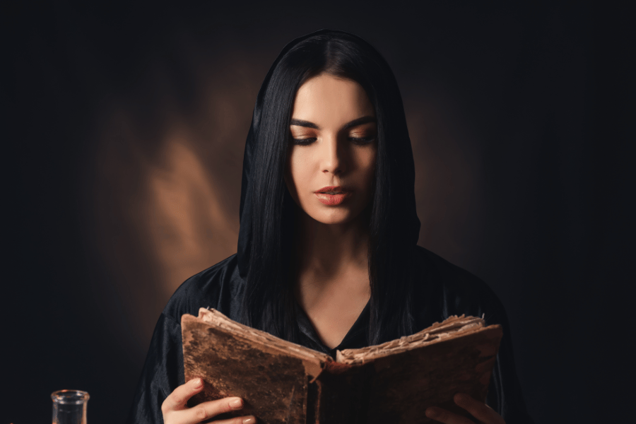 희귀 약초와 불로장생을 꿈꾸던 고대 이야기